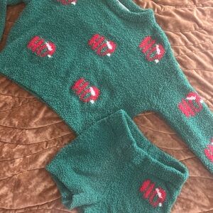 Festive Green Sweater and Shorts Set